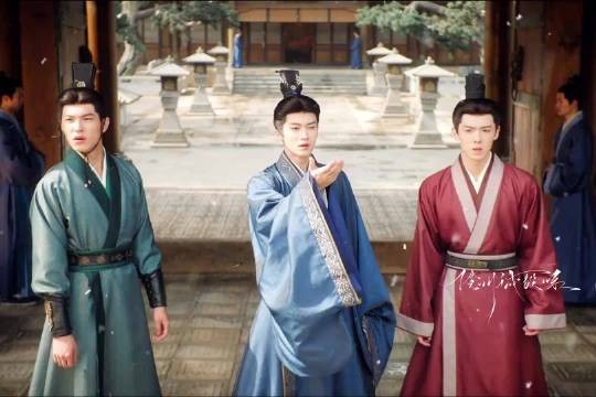 京师下雪陆濯担心魏娆,魏娆远离遇异常不顾危险寻他