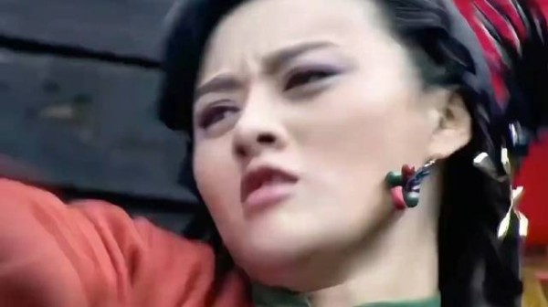 九尾妖对战黑龙大佬,廖春晓凌空飞腿联手血战