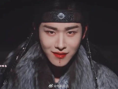 宫二,你努力压嘴角的样子真的很狼狈!